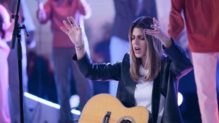 Brooke Ligertwood Encourages Young People To 'Get With Jesus' In New Album